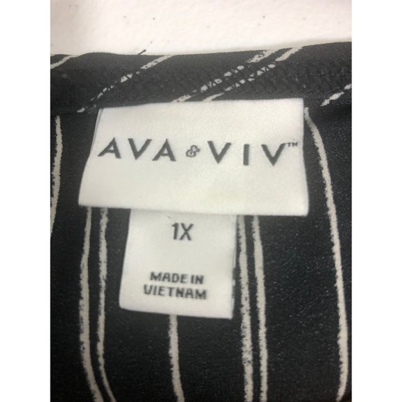 Ava & Viv Women's Black Shirt size 1x - Picture 3 of 6